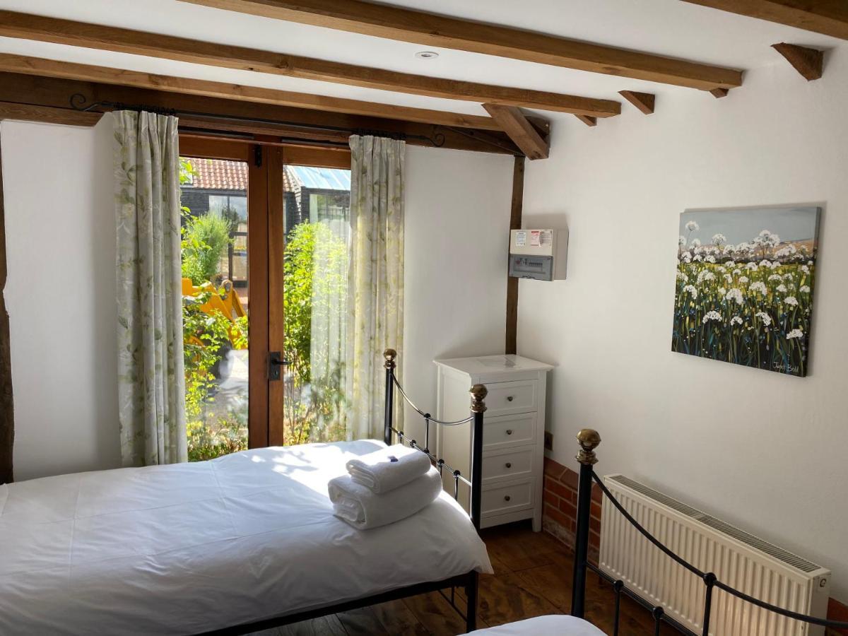 Brundish Suffolk Barn 2 Bed Idyllic 6 Acres Villa Wilby  Kültér fotó